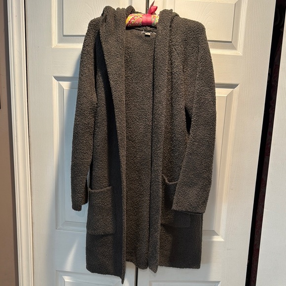 Barefoot Dreams Sweaters - EUC long Barefoot Dreams grey open front hooded cardigan L